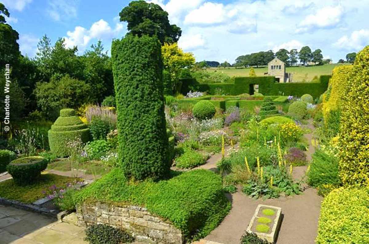 占地一英亩的杰作花园-英国赫特顿花园 Herterton House Gardens