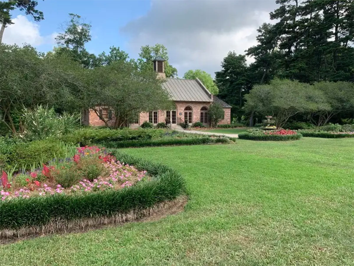斯蒂尔·伯登纪念橘园（Steele Burden Memorial Orangerie Garden）​